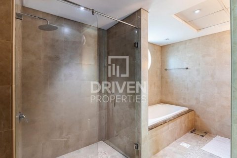 Снять в аренду виллу в Jumeirah Park, Дубай, ОАЭ 3 спальни, 678м2, № 655580 - фото 15