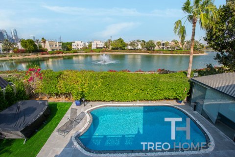 Villa em Meadows, Dubai, EAU 4 quartos, 387.41 m2 № 733903