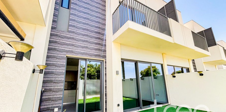 Řadový dům v Arabian Ranches 3, Dubai, SAE 3 ložnice, 179.86 m² Č.: 733830