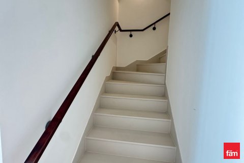 Villa til leje i Dubai, UAE 3 soveværelser, 144.8 kvm № 692877 - foto 2