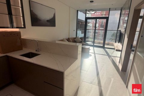 Apartmen di Dubai, UAE 1 bilik tidur, 78.6 meter persegi № 728000 - foto 1