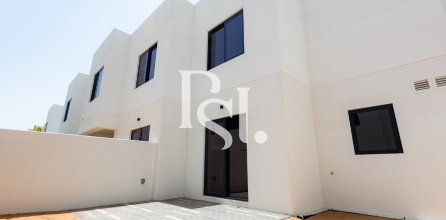 Villetta a schiera a Yas Island, Abu Dhabi, EAU 2 camere da letto, 124 mq. № 716181