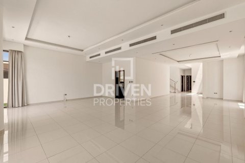 Villa te huur in DAMAC Hills (Akoya by DAMAC), Dubai, VAE 5 slaapkamers, 660.08 vr.m., nr 768435 - foto 6