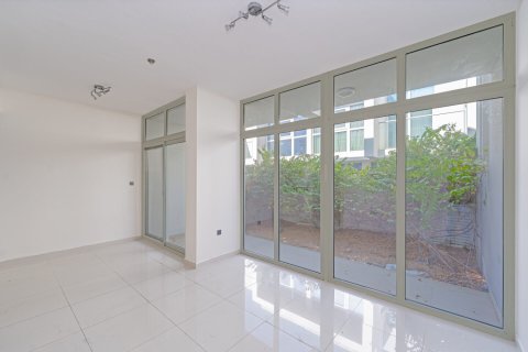 Villa in DAMAC Hills (Akoya by DAMAC), Dubai, UAE 3 bedrooms, 225 sq.m. № 695483 - photo 2