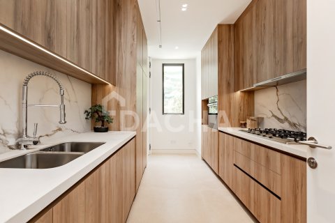 Villa à vendre à Jumeirah Islands, Dubai, EAU 5 chambres, 571 m2 № 755059 - photo 9