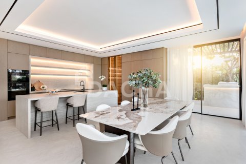 Вилла Jumeirah Islands, Дубай, БАӘ-да 5 жатын бөлмелер, 632 м² № 706908 - фото 9