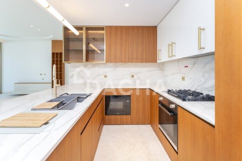 Apartment in Palm Jumeirah, Dubai, UAE 3 bedrooms, 188 sq.m. № 706905 - photo 17