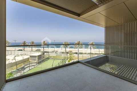 Apartment in Palm Jumeirah, Dubai, UAE 3 bedrooms, 188 sq.m. № 706905 - photo 23