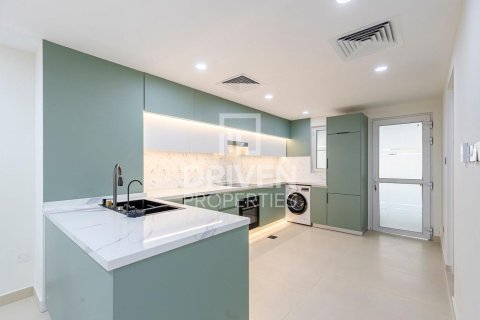 Вилла Джумейра Вилладж Серкл, Дубай, БАӘ-да 4 жатын бөлмелер, 201 м² № 683733 - фото 10