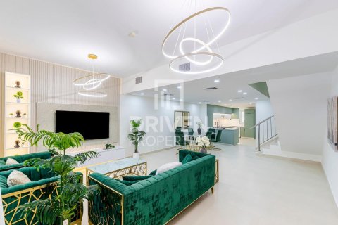 Вилла Джумейра Вилладж Серкл, Дубай, БАӘ-да 4 жатын бөлмелер, 201 м² № 683733 - фото 4