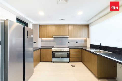 Вилла Дубай, БАӘ-да 4 жатын бөлмелер, 144 м² № 701428 - фото 6