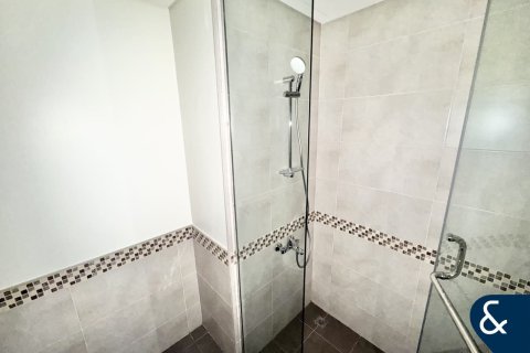 Apartemen di VERA RESIDENCES di Business Bay, Dubai, UEA 2 kamar tidur, 83 m2 nomor 698396 - foto 8