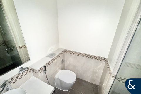 Apartemen di VERA RESIDENCES di Business Bay, Dubai, UEA 2 kamar tidur, 83 m2 nomor 698396 - foto 9