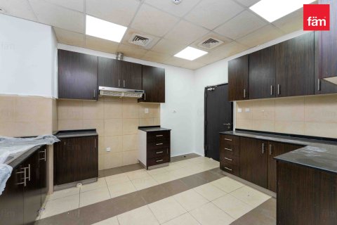 Villa in Dubai, UAE 5 bedrooms, 566.7 sq.m. № 645719 - photo 9