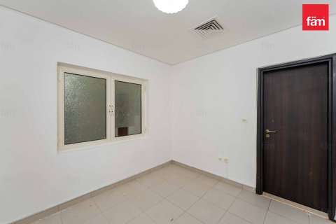 Villa in Dubai, UAE 5 bedrooms, 566.7 sq.m. № 645719 - photo 11
