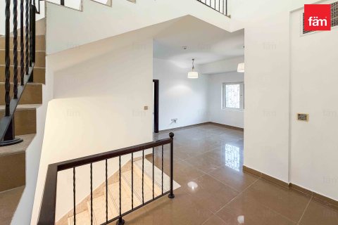 Villa in Dubai, UAE 5 bedrooms, 566.7 sq.m. № 645719 - photo 13