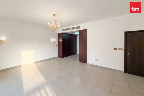 Villa in Dubai, UAE 5 bedrooms, 566.7 sq.m. № 645719 - photo 16