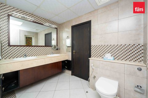 Villa in Dubai, UAE 5 bedrooms, 566.7 sq.m. № 645719 - photo 20