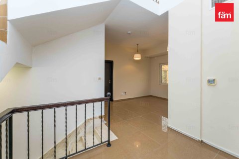 Villa in Dubai, UAE 5 bedrooms, 566.7 sq.m. № 645719 - photo 22