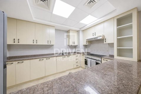 Byt v Motor City, Dubai, SAE 2 ložnice, 126.16 m² Č.: 762708 - fotografie 13