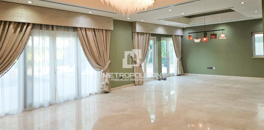 Al Furjan, Dubai, संयुक्त अरब अमीरात में विला, 4 बेडरूम, 309 वर्ग मीटर, संख्या 665032
