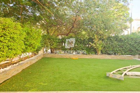 Al Furjan, Dubai, संयुक्त अरब अमीरात में विला, 4 बेडरूम, 309 वर्ग मीटर, संख्या 665032 - फ़ोटो 6