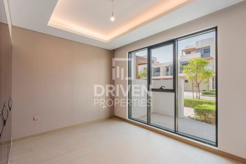 Stadthaus zur Miete in DAMAC Hills (Akoya by DAMAC), Dubai, VAE 6 Schlafzimmer, 291.07 m2 Nr. 746445 - Foto 13