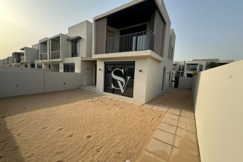 Řadový dům v Jebel Ali, Dubai, SAE 4 ložnice, 340 m² Č.: 726482