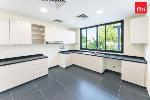 Kuća u nizu u gradu Dubai, UAE 4 spavaće sobe, 361.2 m2 Br. 753286 - Slika 13
