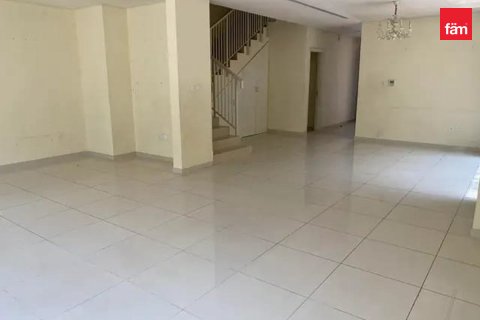 Üürile anda ridamaja asukohaga Dubai, AÜE: 4 magamistoaga, 361.2 m² Nr 753286 - pilt 8