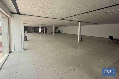 Ladu asukohaga Al Quoz, Dubai, AÜE: 790 m² Nr 704695