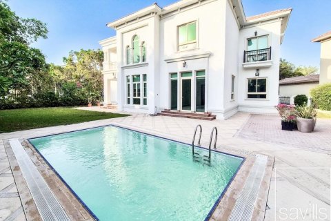 Вилла в Jumeirah Islands, Дубай, ОАЭ 4 спальни, 1026.39м2 № 755223