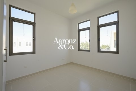 Casa urbana para arrendamento em Reem, Dubai, EAU 4 quartos, 343 m2 № 685640 - foto 7