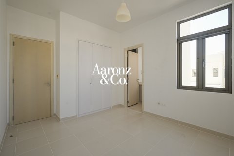 Casa urbana para arrendamento em Reem, Dubai, EAU 4 quartos, 343 m2 № 685640 - foto 13