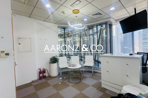 Oficiu de închiriat în Business Bay, Dubai, EAU 102 mp.  №685637 - poză 11
