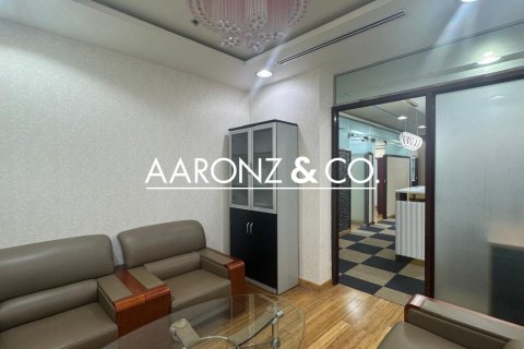 Oficiu în Business Bay, Dubai, EAU 89 mp.  №685635