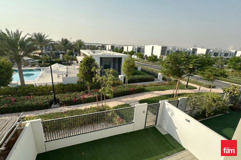 خانه شهری در Dubai ، امارات متحده عربی 3 خوابه ، 161 متر مربع.  شماره 719828