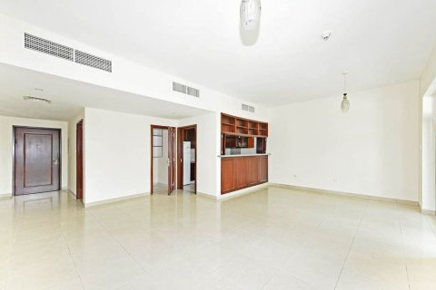 Lägenhet till försäljning i The Views, Dubai, UAE 2 sovrum, 121.89 kvm Nr. 759792 - fotografi 10