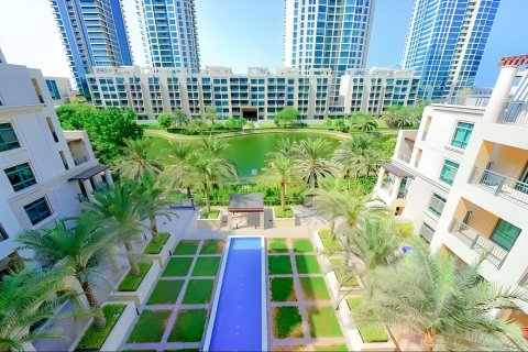 Lägenhet till försäljning i The Views, Dubai, UAE 2 sovrum, 121.89 kvm Nr. 759792 - fotografi 12