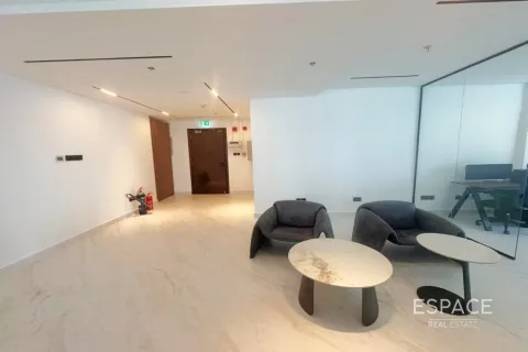 Офис Бизнес-Бэй, Дубай, БАӘ-да 147 м² № 650094 - фото 2