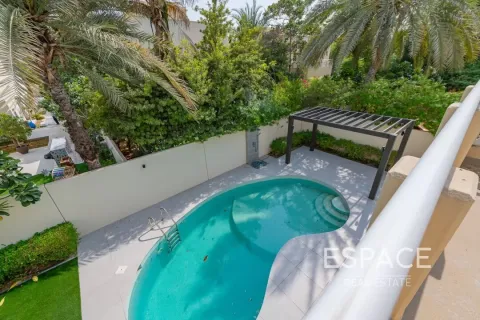 Villa en alquiler en Meadows, Dubai, EAU 3 dormitorios, 542 m2 № 650092 - foto 18