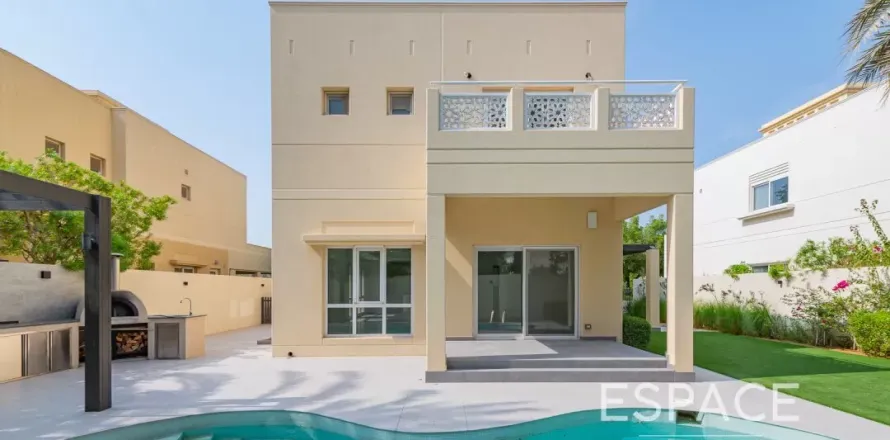 Villa en Meadows, Dubai, EAU 3 dormitorios, 542 m² № 650092
