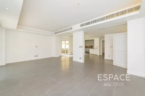 Villa en alquiler en Meadows, Dubai, EAU 3 dormitorios, 542 m2 № 650092 - foto 4
