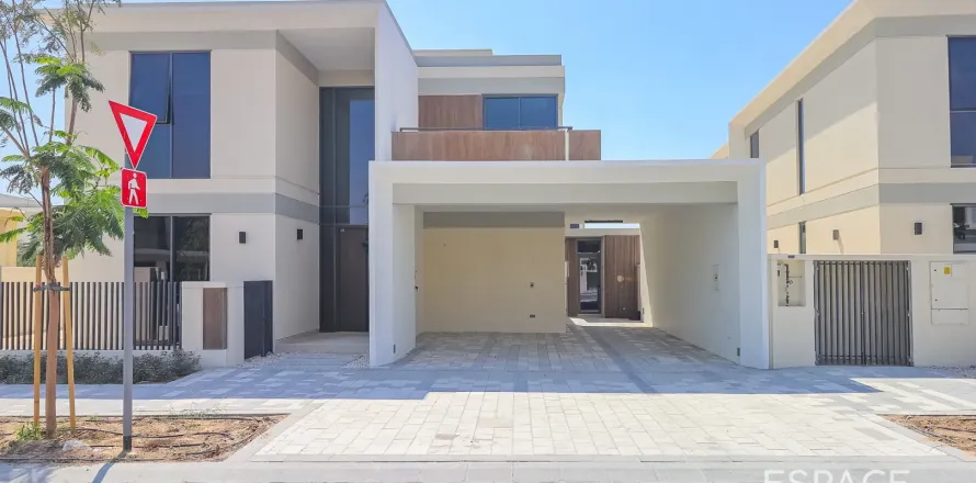 Villa in Tilal Al Ghaf, Dubai, VAE: 5 Schlafzimmer, 406 m2 Nr. 650097