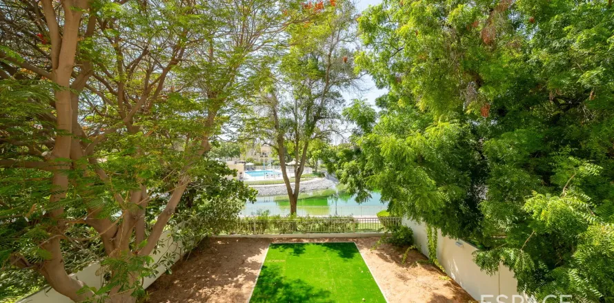 Villa in The Springs, Dubai, VAE: 3 Schlafzimmer, 209 m2 Nr. 650096