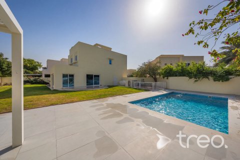 Vilë në Meadows, Dubai, Emiratet e Bashkuara Arabe 5 dhoma gjumi, 84.17 m2. № 755471 - Foto 22