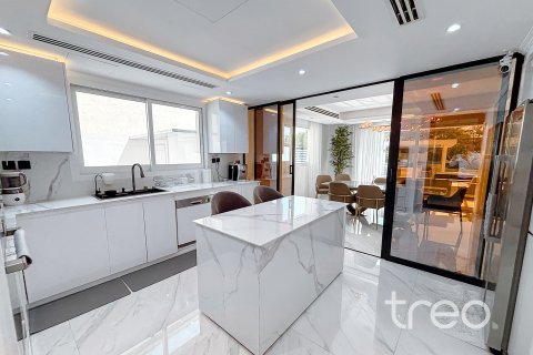 Vila di Jumeirah Park, Dubai, UEA 3 kamar tidur, 344.48 m2 nomor 755470 - foto 22