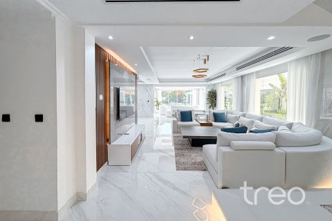 Vila di Jumeirah Park, Dubai, UEA 3 kamar tidur, 344.48 m2 nomor 755470 - foto 15