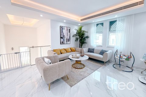 Vila di Jumeirah Park, Dubai, UEA 3 kamar tidur, 344.48 m2 nomor 755470 - foto 10