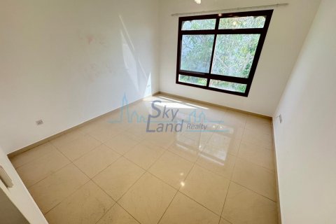 Vilë në Jumeirah, Dubai, Emiratet e Bashkuara Arabe 4 dhoma gjumi, 278.7 m2. № 616201 - Foto 11